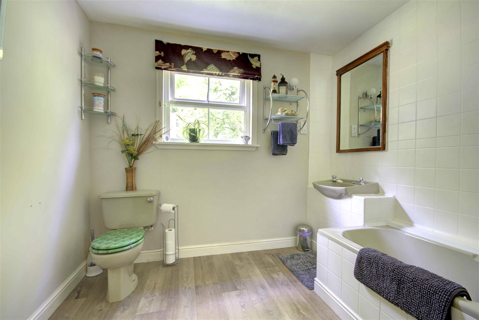 Ashgrove, Braefoot, Hilton, RossShire IV20 1XA Monster Moves